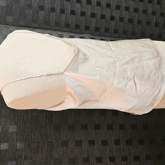 NWT Banana Republic  Women's Champagne Silk Top Size Large - Picture 7 of 11